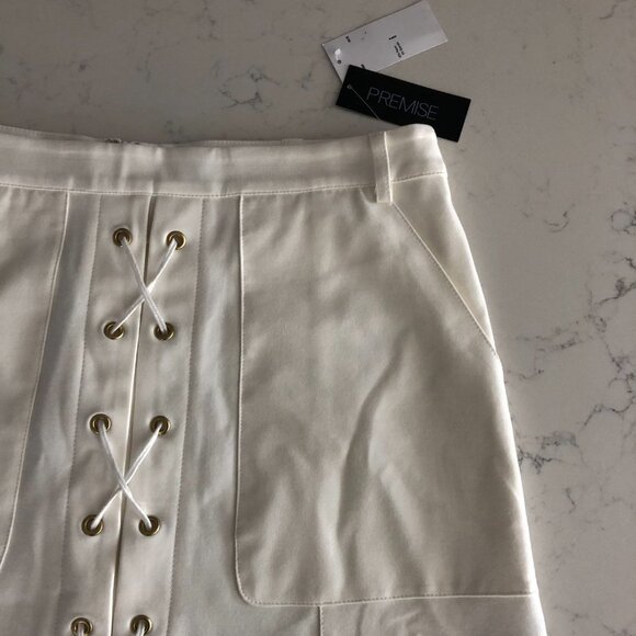 Premise Rayon/Nylon Blend Mini Skirt w Lace Up Design & Pockets Off White Sz 6 - Picture 2 of 10